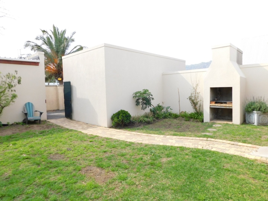 3 Bedroom Property for Sale in Whispering Pines Western Cape